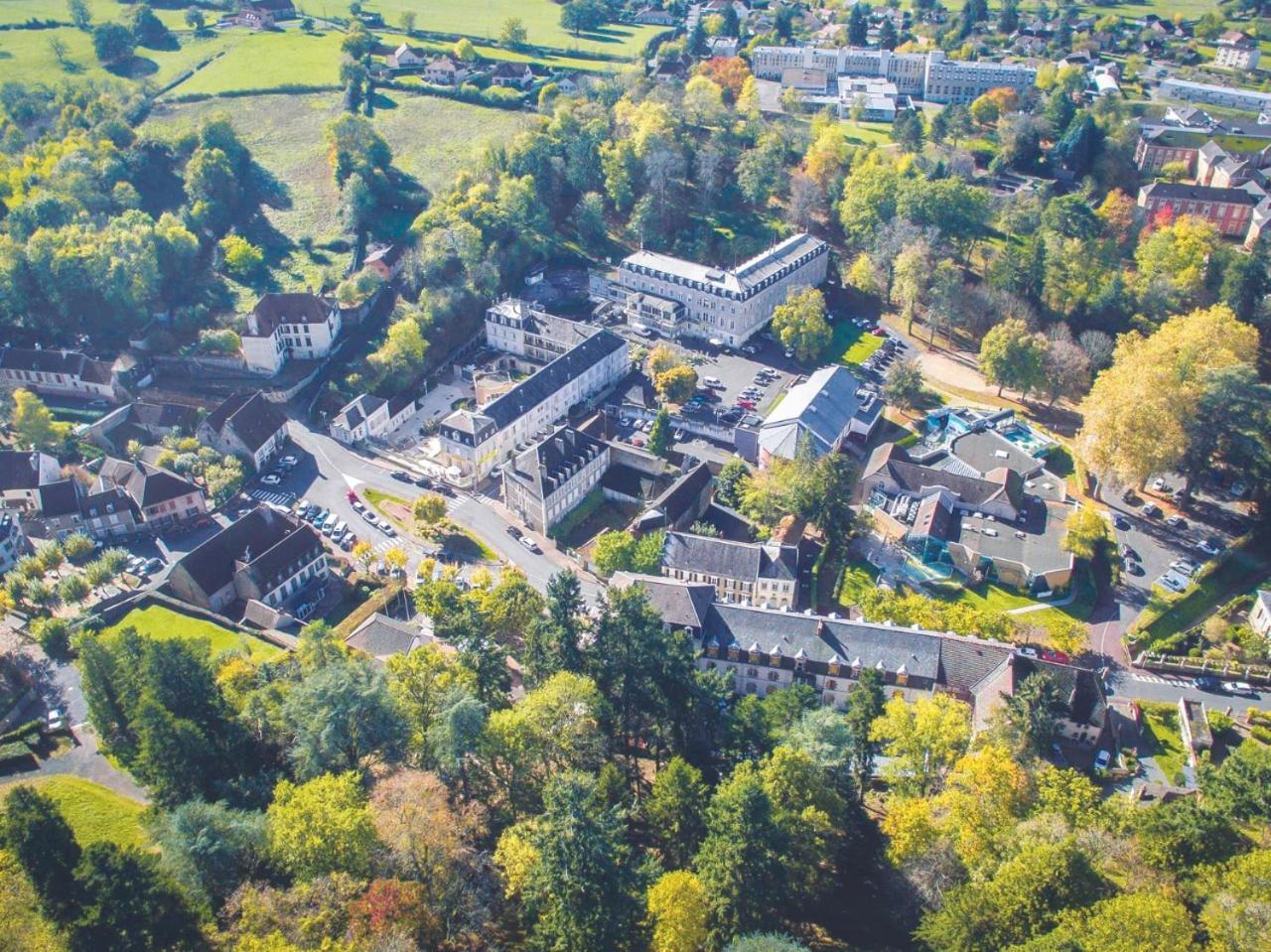 Grand Hotel De Bourbon-Lancy - Spa Et Restaurant - Logis Exteriör bild