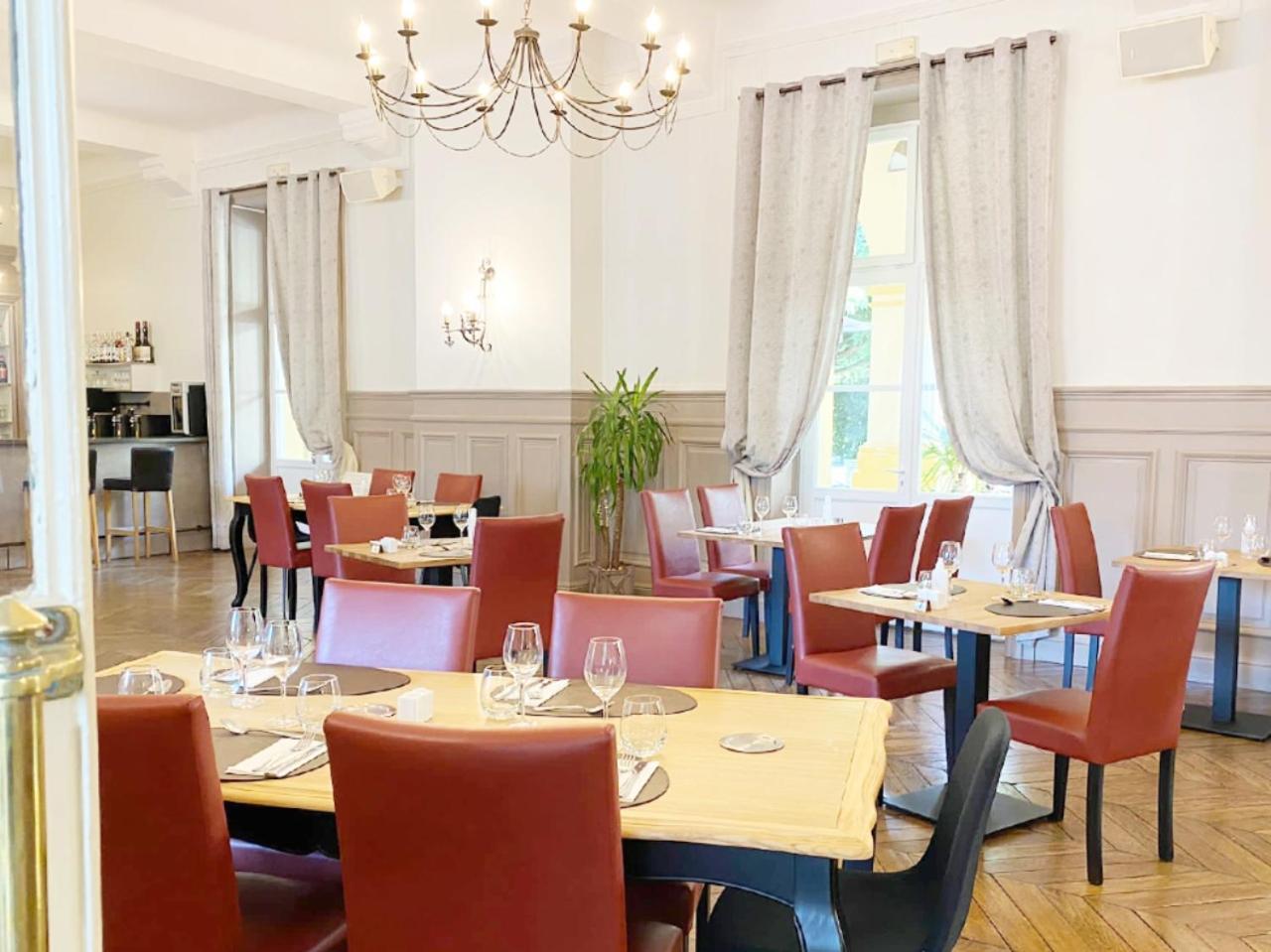 Grand Hotel De Bourbon-Lancy - Spa Et Restaurant - Logis Exteriör bild