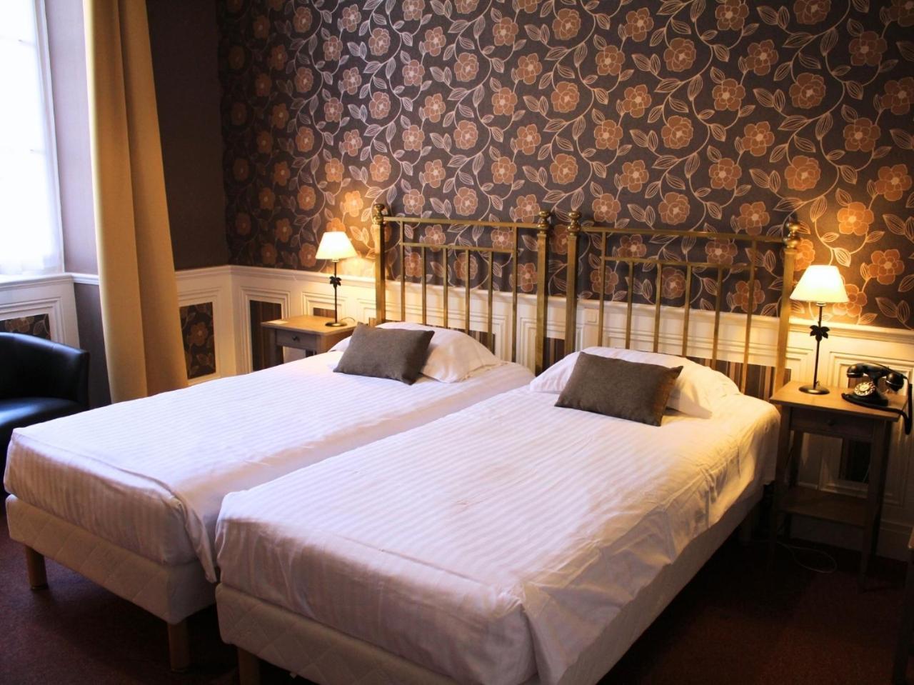 Grand Hotel De Bourbon-Lancy - Spa Et Restaurant - Logis Exteriör bild