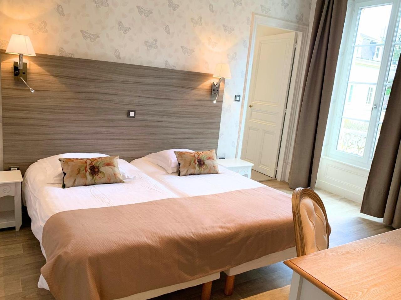 Grand Hotel De Bourbon-Lancy - Spa Et Restaurant - Logis Exteriör bild
